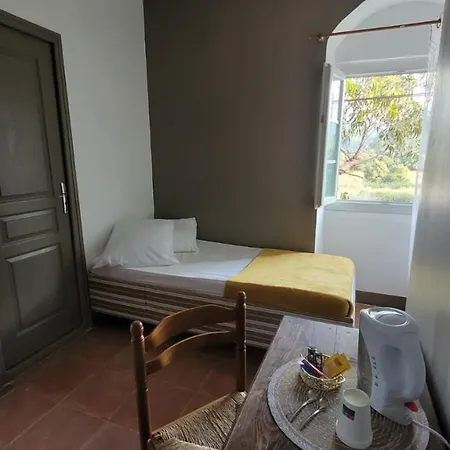 Domaine Ostriconi לינה וארוחת בוקר